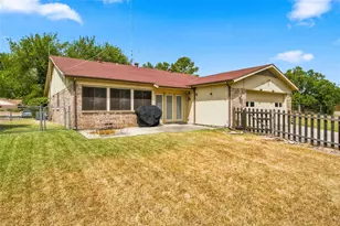 1519 Cardinal Cir, Lewisville, TX 75067 - Photo 22