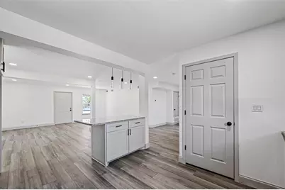 158 Lakeshore Drive, Runaway Bay, TX 76426 - Photo 6