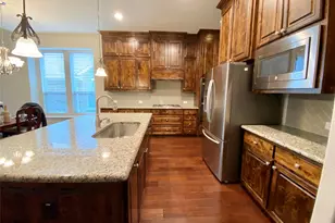 2332 Stallion St, Carrollton, TX 75010 - Photo 4