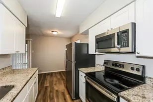 7225 Harold Walker Dr, Dallas, TX 75241 - Photo 2