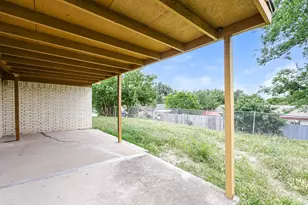 7225 Harold Walker Dr, Dallas, TX 75241 - Photo 8