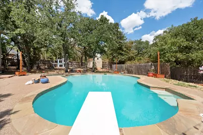 512 Shady Oaks Trail, Burleson, TX 76028 - Photo 2
