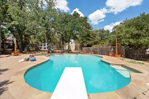 512 Shady Oaks Trail, Burleson, TX 76028 - Photo 2