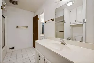 2500 Nottingham Dr, Denton, TX 76209 - Photo 16