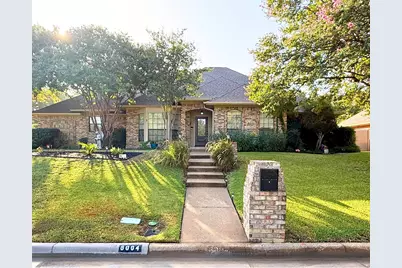 6004 Lakehurst Drive, Arlington, TX 76016 - Photo 1