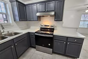 1615 Herald St, Dallas, TX 75215 - Photo 8