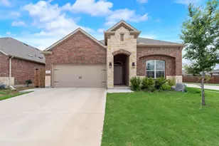 11104 Canyon Mine Dr, Aubrey, TX 76227 - Photo 4