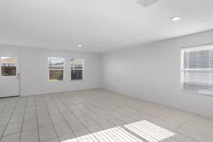 128 Honeysuckle St, Princeton, TX 75407 - Photo 16