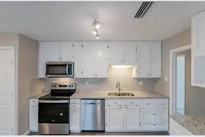 2112 Cedarcrest Drive, Carrollton, TX 75007 - Photo 2
