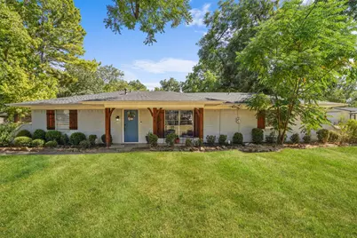 300 E Pecan Street, Aubrey, TX 76227 - Photo 1