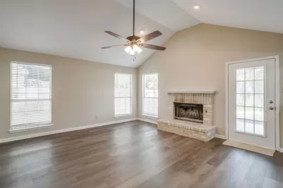 7550 Deerlodge Trail, Fort Worth, TX 76137 - Photo 14