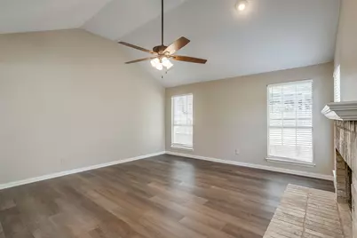 7550 Deerlodge Trail, Fort Worth, TX 76137 - Photo 12