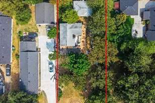 1812 S Cockrell Hill Rd, Dallas, TX 75211 - Photo 2
