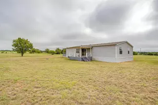 9064 Summit Ct E, Cleburne, TX 76033 - Photo 34
