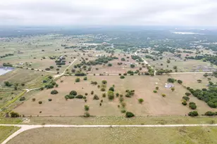9064 Summit Ct E, Cleburne, TX 76033 - Photo 40