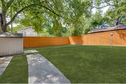 219 S Briscoe Boulevard, Dallas, TX 75211 - Photo 32