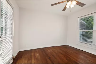 219 S Briscoe Boulevard, Dallas, TX 75211 - Photo 28