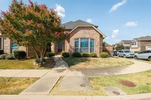 1037 Kyan Ln, Carrollton, TX 75006 - Photo 2
