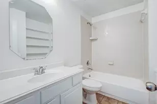 1037 Kyan Ln, Carrollton, TX 75006 - Photo 32