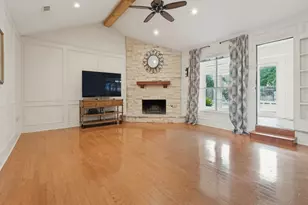 618 Brent Dr, Arlington, TX 76012 - Photo 4