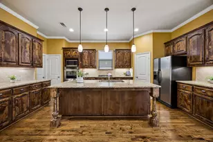 1400 Prairie Dr, Carrollton, TX 75007 - Photo 4