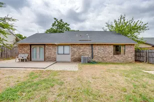 7913 Bermejo Rd, Fort Worth, TX 76112 - Photo 36