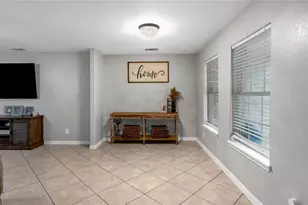 813 Beacon Hill Dr, Irving, TX 75061 - Photo 4