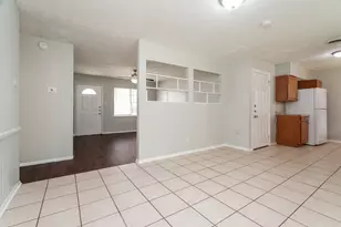 736 Treadwell Dr, Hurst, TX 76053 - Photo 6