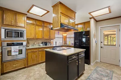 2537 Forest Park Drive, Granbury, TX 76048 - Photo 12