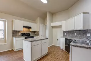 1125 Rio Bravo Dr, DeSoto, TX 75115 - Photo 4