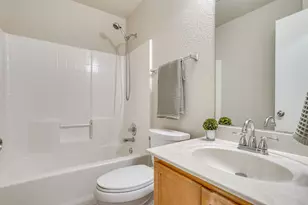 549 Bretts Way, Burleson, TX 76028 - Photo 32