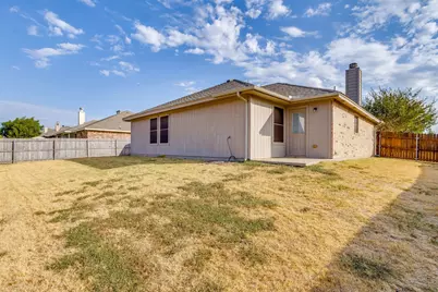 549 Bretts Way, Burleson, TX 76028 - Photo 36
