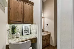 8523 Lakemont Dr, Dallas, TX 75209 - Photo 10