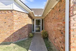 1841 Glenway Dr, Sherman, TX 75092 - Photo 4