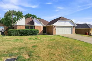 1841 Glenway Dr, Sherman, TX 75092 - Photo 2