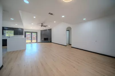 [Address not provided], Dallas, TX 75217 - Photo 6
