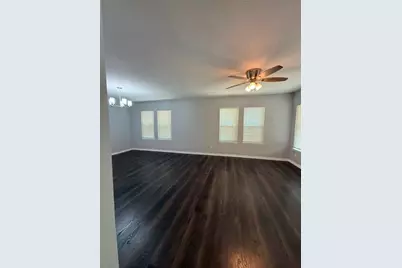 3823 Jamaica, Dallas, TX 75210 - Photo 4