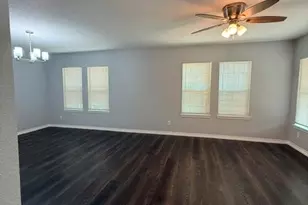 3823 Jamaica, Dallas, TX 75210 - Photo 4