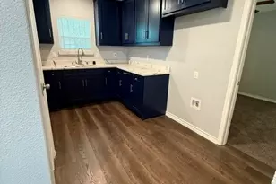 3823 Jamaica, Dallas, TX 75210 - Photo 10
