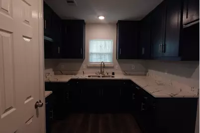 3823 Jamaica, Dallas, TX 75210 - Photo 10