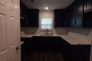 3823 Jamaica, Dallas, TX 75210 - Photo 10