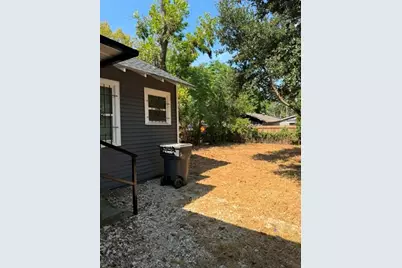 3823 Jamaica, Dallas, TX 75210 - Photo 20