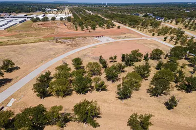 2312 E Landings S, Granbury, TX 76049 - Photo 4