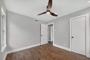 3615 Morningstar Ln, Farmers Branch, TX 75234 - Photo 14