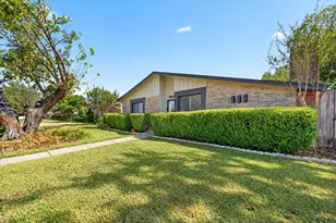 2922 Bonanza Ln, Garland, TX 75042 - Photo 2