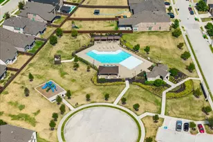 2109 Esher Dr, Little Elm, TX 75068 - Photo 10