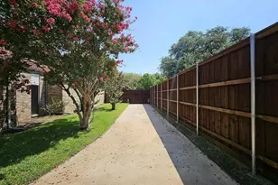 3827 Ashbury Ln, Bedford, TX 76021 - Photo 10