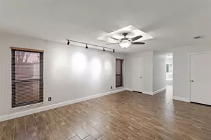 3827 Ashbury Ln, Bedford, TX 76021 - Photo 16