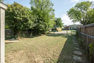 [Address not provided], Dallas, TX 75249 - Photo 14