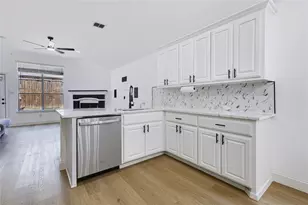 10013 Daly Dr, Hurst, TX 76053 - Photo 6